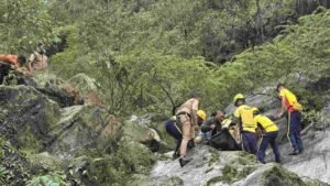 पिथौरागढ़ में उफनाए बरसाती नाले में बही स्कूटी, अल्मोड़ा के युवक की मौत; दूसरा गंभीर घायल